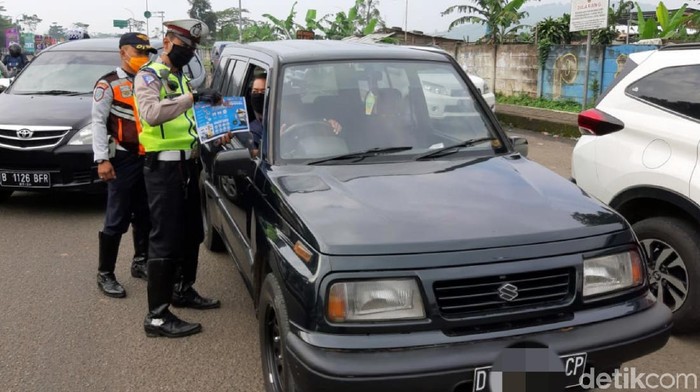 Polres Sukabumi perketat perbatasan jelang penerapan PSBB