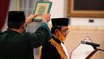 Gaya Jokowi Bermasker saat Lantik Ketua MA-Hakim MK
