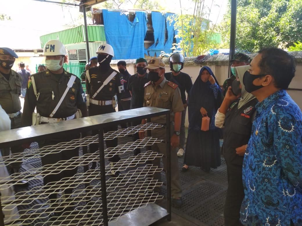 Ulfah Lanto, Camat Ujung, Kota Parepare, Sulawesi Selatan (Sulsel), angkat bicara soal tudingan penodaan agama yang ditujukan ke dirinya karena membubarkan salat Jumat di masjid setempat.