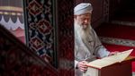 Umat Muslim Dunia Berburu Pahala Membaca Quran di Bulan Ramadhan