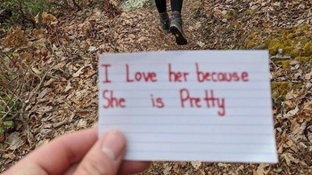 Suatu ketika Ian mengajak Kyla untuk mendaki gunung yang dekat dengan mereka.