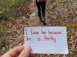 Ada-ada Saja, Pria Ini Lamar Kekasihnya saat Mendaki Gunung