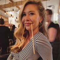 Tak disangka, di rumah sakit pun ada orang yang kerap mengenalinya sebagai cheerleader. Suatu kali ada pasien yang mengenaliku sebelum aku mengatakan pada mereka. Mereka adalah fans berat Broncos, berbisik pada keluarganya, Sepertinya perawat kita adalah cheerleader Broncos kenangnya.Foto: Instagram @gabriela_maria_123