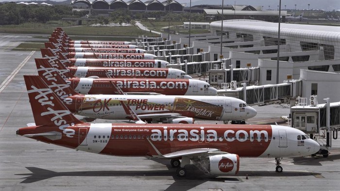 AirAsia Group akhirnya resmi kembali mengudara di langit Malaysia mengoperasikan rute-rute domestiknya di tengah Pandemi Corona.