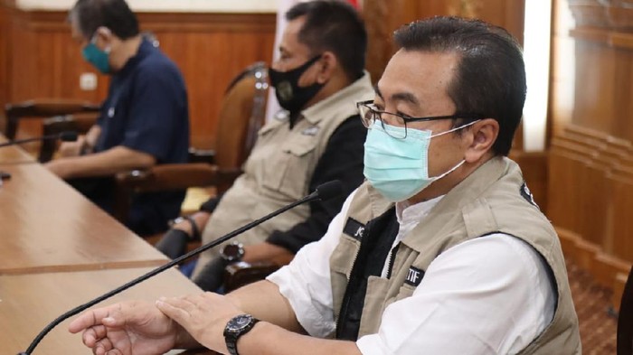 Ketua Rumpun Kuratif Satgas COVID-19 Jatim, dr Joni Wahyuhadi
