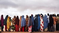 Dia juga menyebutkan, kerajaan Adal memiliki ibu kota yang ramai. Wilayah itu menunjukkan Kesultanan Adal dengan Zeila sebagai markas besarnya sudah ada sejak abad ke-9 atau ke-10.  Pemikiran Islam di Somalia banyak dipengaruhi tokoh Mesir Gamal Abdul Nasser. Dialah Presiden Mesir di tahun 1950-an. Ide-idenya menarik pelajar Mus lim di Kairo sekitar tahun 1950 hingga 1960. Konstitusi 1961 menjamin kebe basan beragama, tetapi juga mendek larasikan republik yang baru merdeka se bagai negara Islam.Spencer Platt/Getty Images.