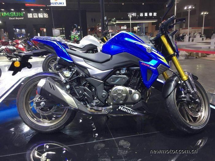 Suzuki GSX-S300 pada ajang pameran tahun lalu.