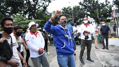 Gerakan Nasi Bungkus Warteg untuk Warga Terdampak COVID-19
