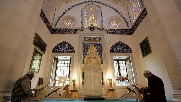 Masjid Sehitlik Berarsitektur Usmaniyah di Jerman