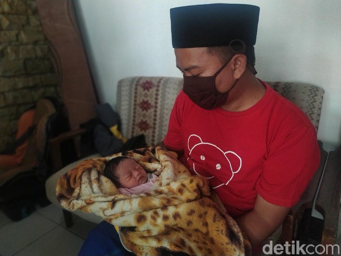 Bayi di Cianjur Bernama Corona