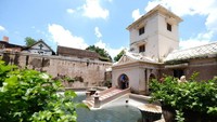 Taman Sari juga disebut sebagai istana air. Taman ini juga digunakan untuk tempat pemandian permaisuri serta para putri raja pada masanya. (Pradikta Kusuma/dtraveler)