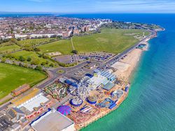 Potret Mencengangkan Pesisir Inggris Usai Lockdown