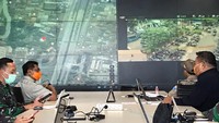 Dari hasil pantauan di lapangan dengan menggunakan drone ditemukan masih banyaknya masyarakat yang tidak menggunakan masker.