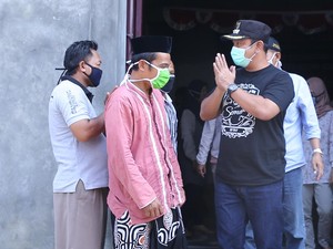 Jumat Berkah, Walkot Semarang Keliling Bantu Warga Atasi COVID-19