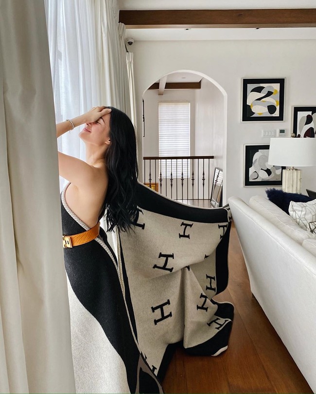 Begini gaya Heart Evangelista, sosok sosialita Filipina yang memberi tantangan tersebut kepada Jamie Chua. (Foto: Instagram)