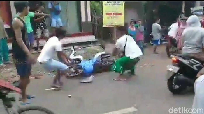 Penjambret Tertangkap dan Dihajar
