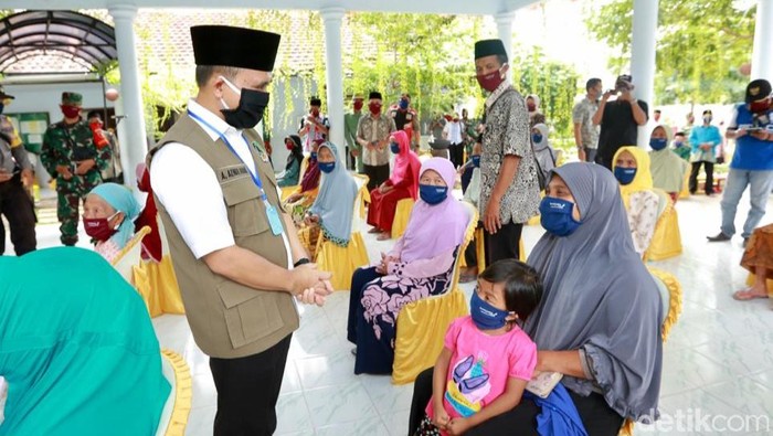 Bupati Anas