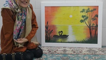 Fatemeh juga menulis dan tiga bukunya dengan tulisan telah diterbitkan sejauh ini. (Foto: Instagram/fatemehamami)