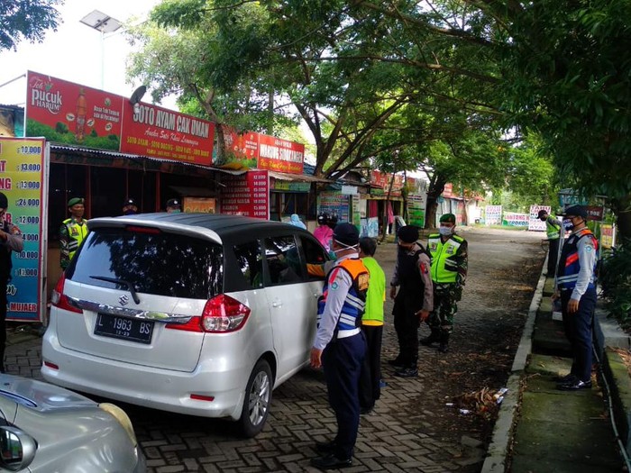 pemeriksaan kendaraan di lamongan