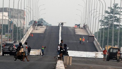 Pembangunan Fly Over Gaplek Jalan Terus