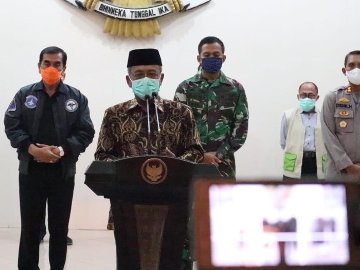 Bupati Pacitan Indartato jumpa pers