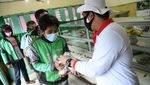 Gerakan Nasi Bungkus Warteg untuk Warga Terdampak COVID-19