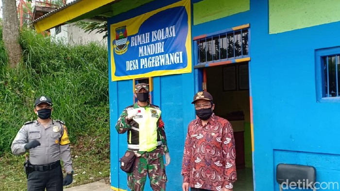 Ruang isolasi darurat desa pagerwangi lembang