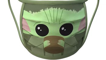 Disney pun meluncurkan masker wajah non medis berbahan kain dengan menampilkan karakter-karakter terkenal dari film buatan Disney, Pixar, Marvel dan Star Wars. (Foto: Boredpanda)