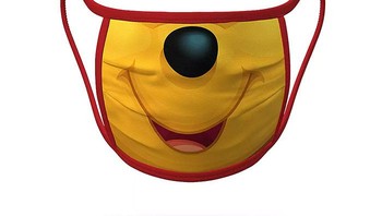 Masker ini pun lebih banyak ditujukan untuk digunakan anak-anak karena menampilan karakter kartun yang lucu dan gemas. (Foto: Boredpanda)