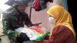 Ngontel Berkah, Cara Prajurit TNI Salurkan Bantuan