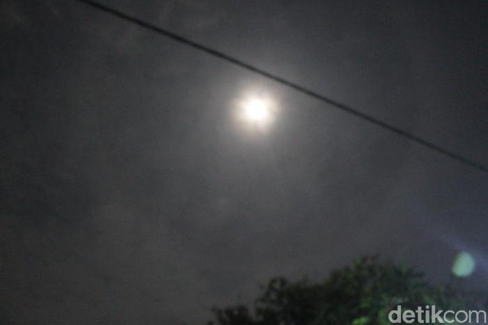fenomena halo bulan