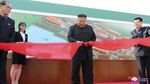Penampakan Perdana Kim Jong Un yang Diisukan Wafat