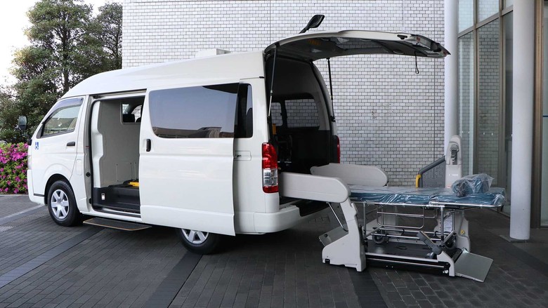 Toyota Hiace COVID-19 Toyota Hiace COVID-19
