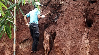 Begini Kondisi TPU Cikutra Bandung yang Longsor