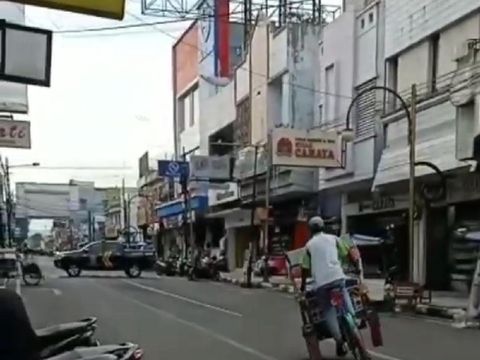 Video viral abang becak di garut