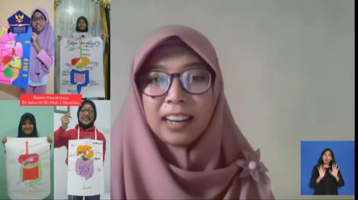 Guru sekolah dasar di Magelang, Jawa Tengah, Titik Nur Istiqomah