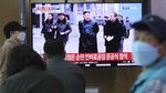 Penampakan Perdana Kim Jong Un yang Diisukan Wafat