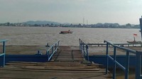 Masih berada di tanah Kalimantan, tepatnya Kalimantan Timur, deretan kedua adalah Sungai Mahakam dengan panjang 920 km. (Lena Ellitan/dtravelers)