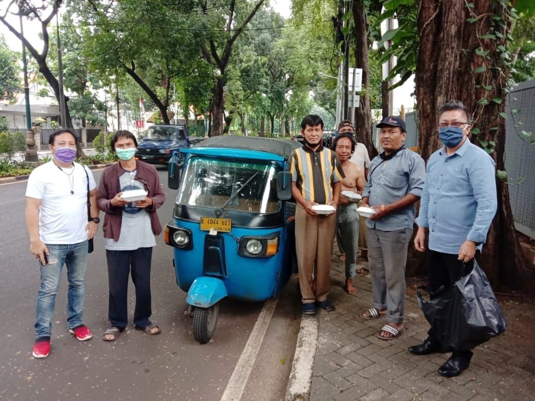 Jaringan Jurnalis Kristiani berbagi ke sesama