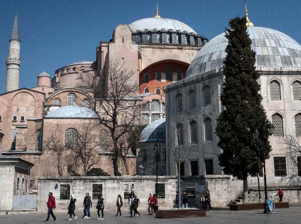 Saat ini status Hagia Sophia bergantung pada keputusan Dantay, pengadilan administrasi tertinggi di Turki, yang bakal diumumkan 2 Juli mendatang. Getty Images/Chris McGrath.