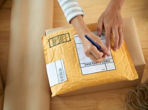 Viral Kurir Kewalahan Jelang Lebaran, Ada yang Sampai Kirim 250 Paket/Hari