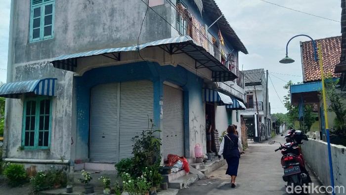 Rumah keluarga Larry di Klaten