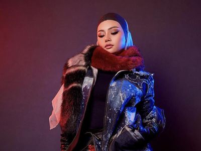 Foto: Adu Gaya 5 DJ Seksi yang Berhijab Setelah Hijrah