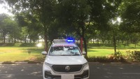 Secara umum, modifikasi MG Hector ini tetap mempertahankan desain aslinya. Bagian eksterior contohnya, hanya diberikan tambahan stiker ambulans di kaca depan-belakang, penambahan lampu sirine, dan logo Morris Garage di kedua sisi bodi.Foto: Indianautosblog