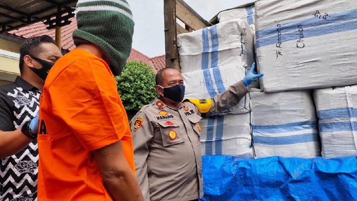 Polisi gagalkan peredaran 5 juta butir petasan di Indramayu