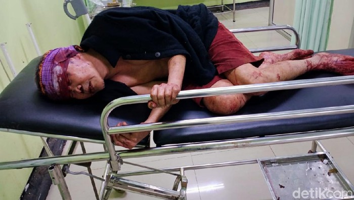 kakek di tasikmalaya dihajar massa karena mencuri