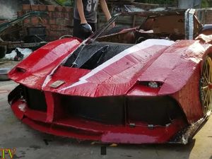 Bocah Ini Bikin Replika Ferrari Murah Meriah