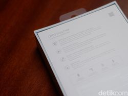 Unboxing Oppo Enco Free, Pesaing Apple Airpods Harga Rp 1 Jutaan