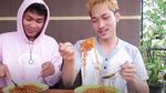 Sebelum Prank Sembako Sampah, Ini Aksi Ferdian Paleka Saat Samyang Challenge