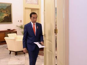 Saat Pengrajin Kayu Asal Bali Ngeluh ke Jokowi Omzetnya Turun 50%